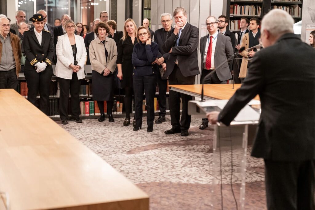 assistez à l'inauguration officielle du nouveau siège de summer et tomaselli, un événement marquant la croissance et l'innovation de l'entreprise. découvrez les temps forts et les personnalités présentes lors de cette cérémonie exceptionnelle.