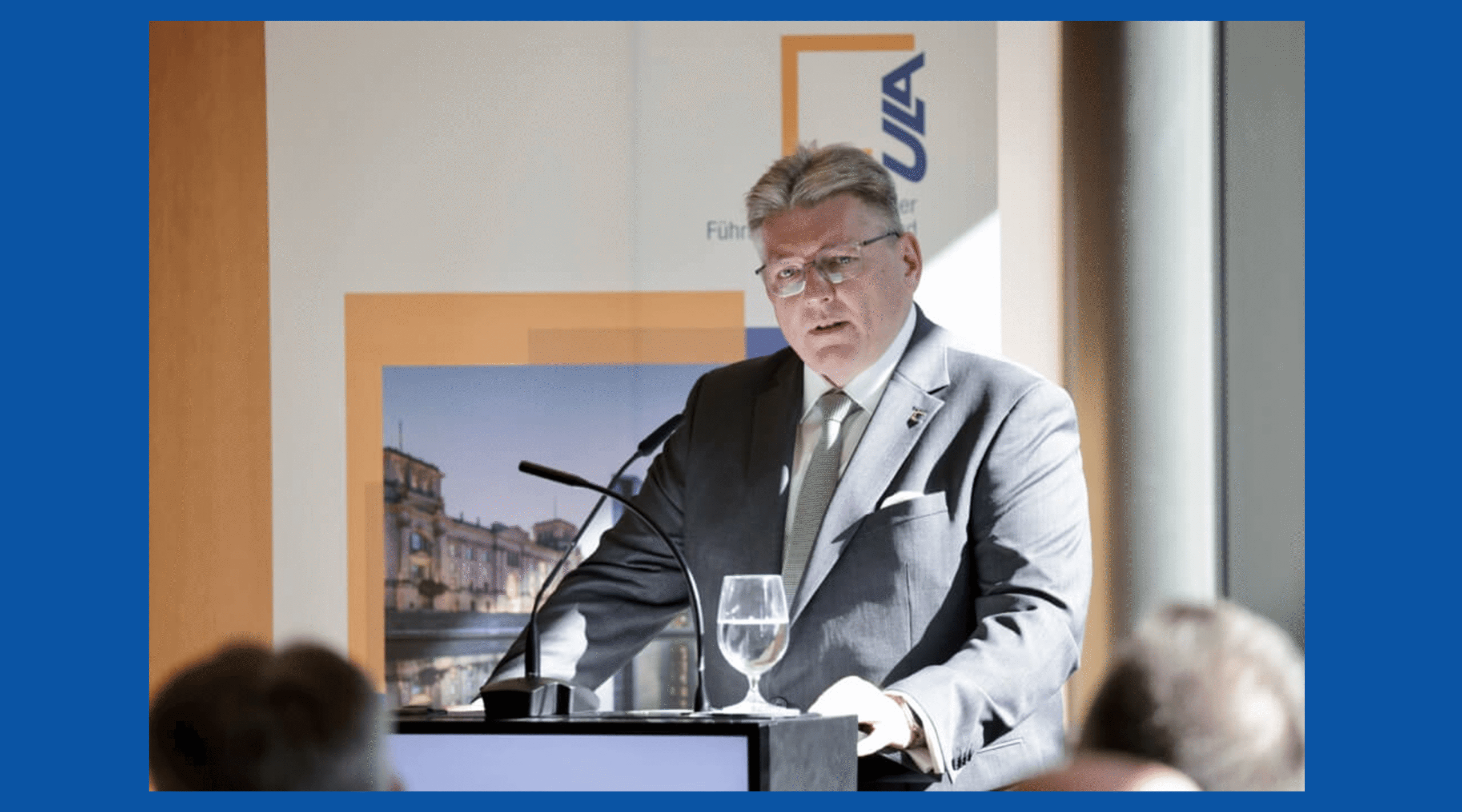 découvrez comment un nouveau leadership s'installe à feldkirchen, marquant une ère de renouveau et de dynamisme pour la communauté locale. tous les détails sur cette nouvelle direction.